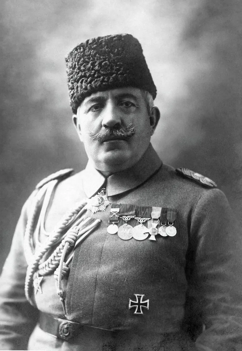 Ahmet İzzet Furgaç