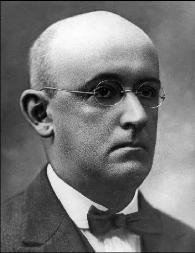 Álvaro Zamith