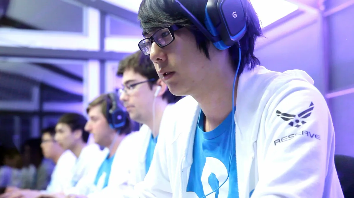 Aui_2000