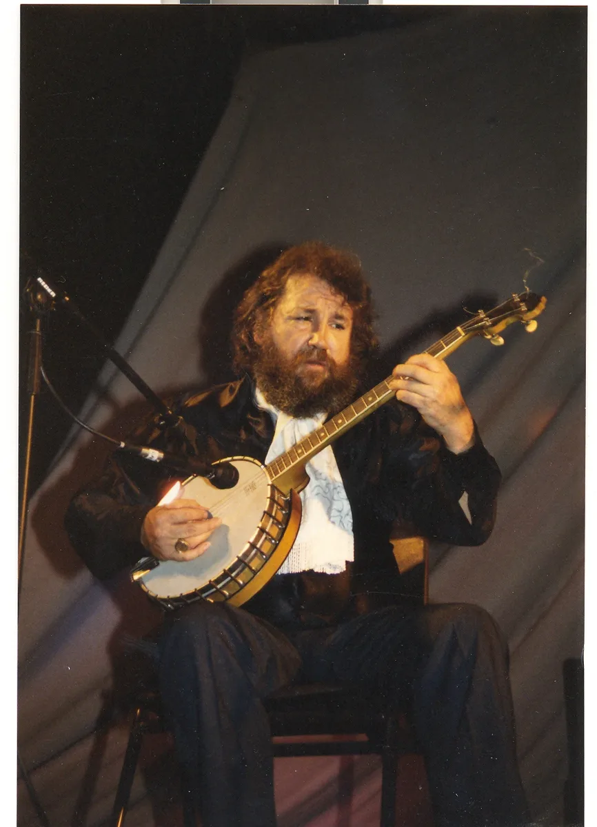 Barney McKenna