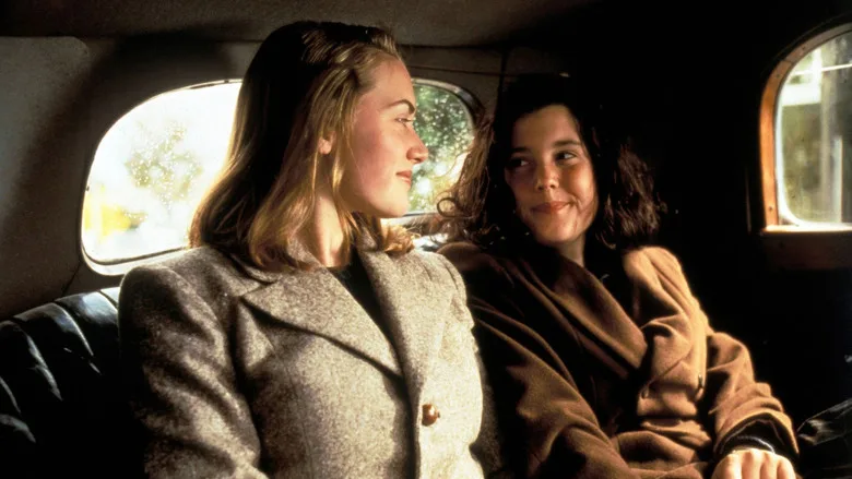 Heavenly Creatures poster