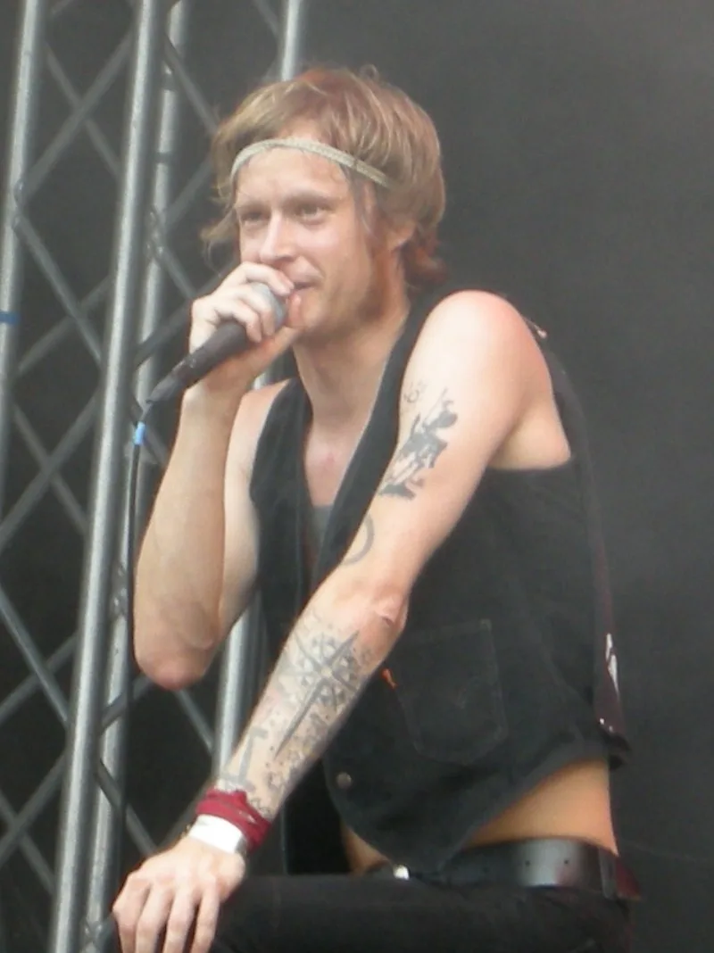 Dennis Lyxzén
