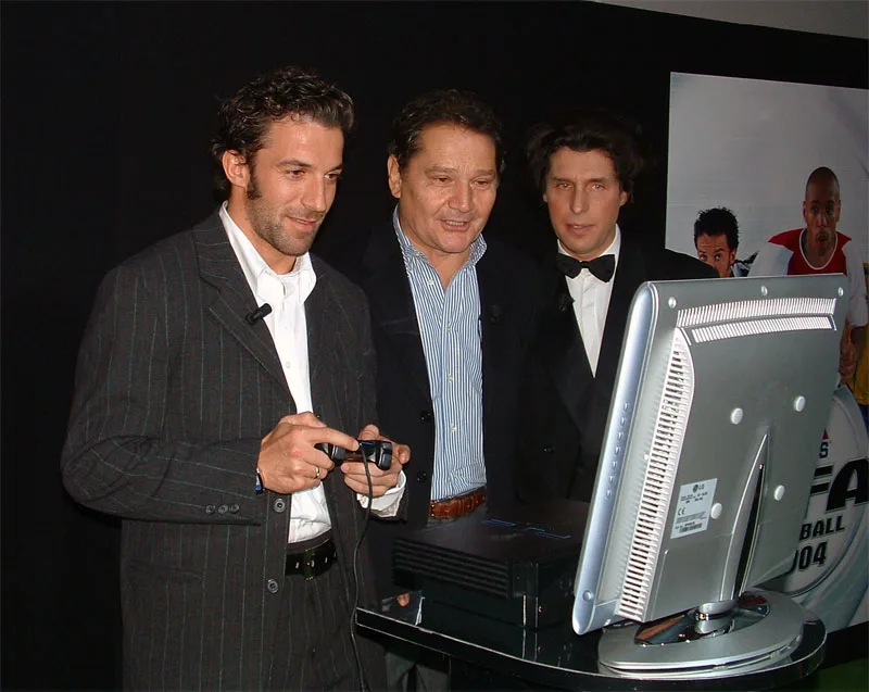 FIFA Football 2004