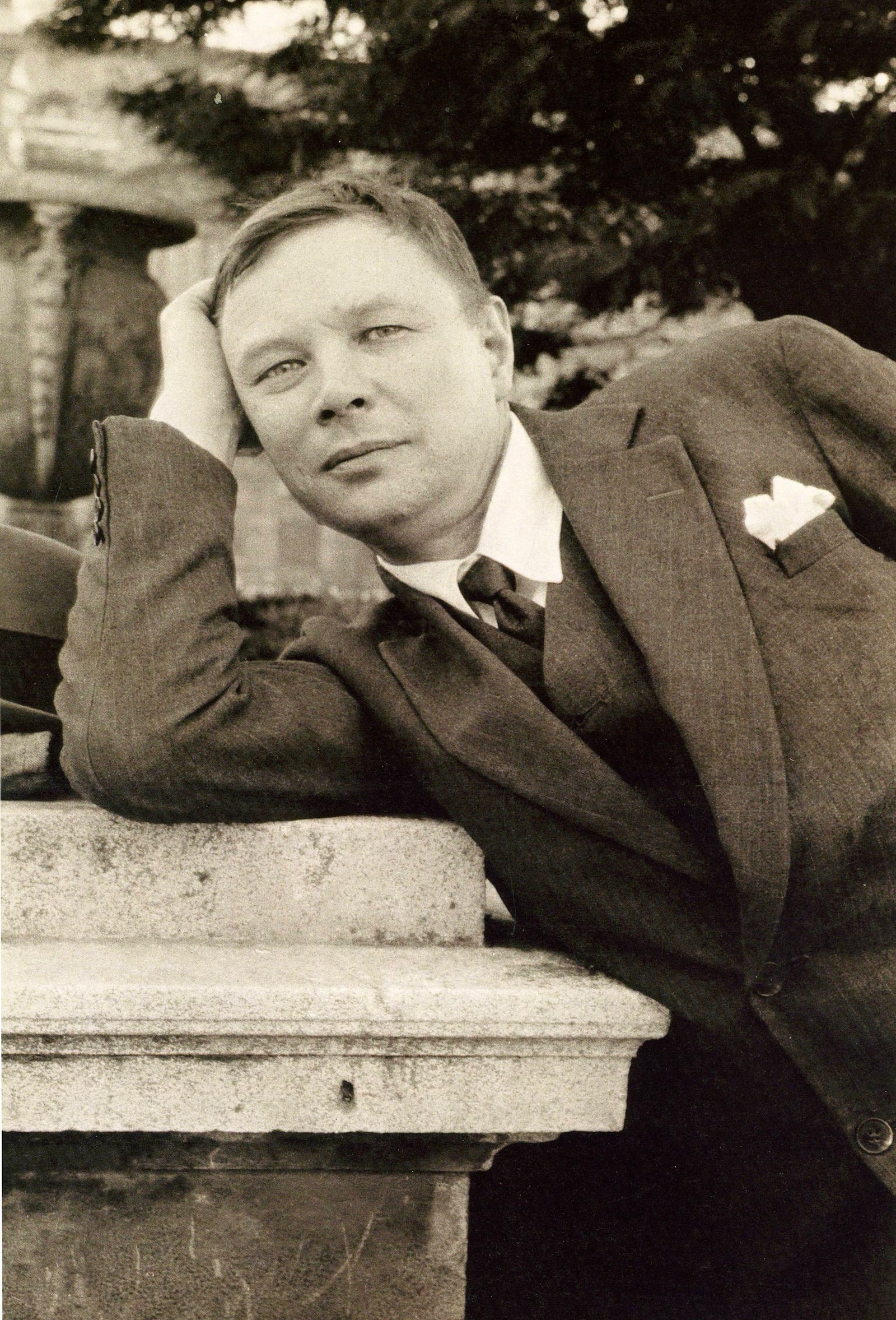 Mikhail Larionov reference image