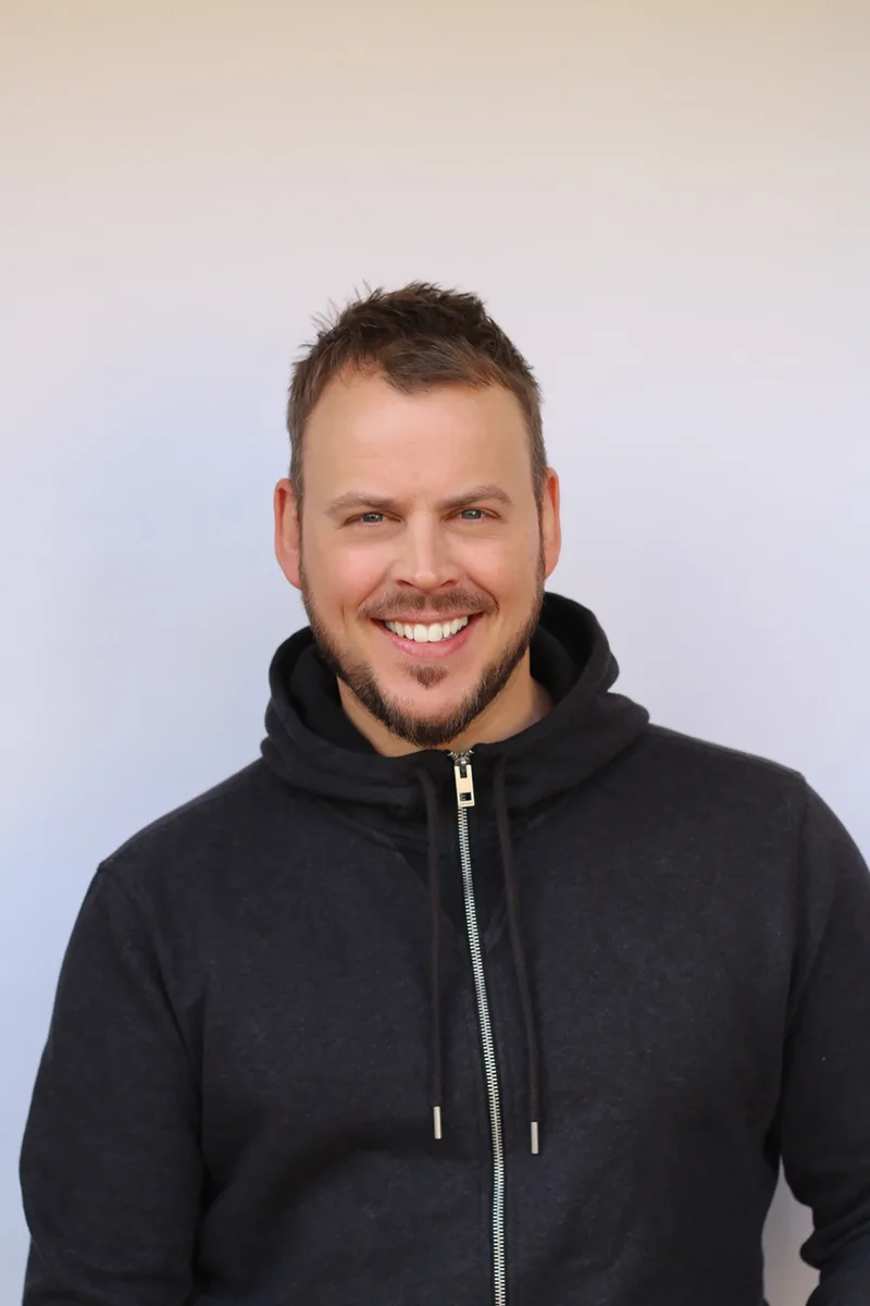 Giles Kristian
