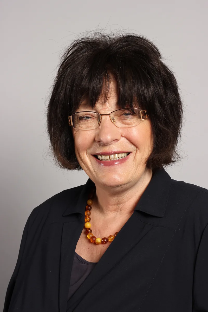 Gisela Erler