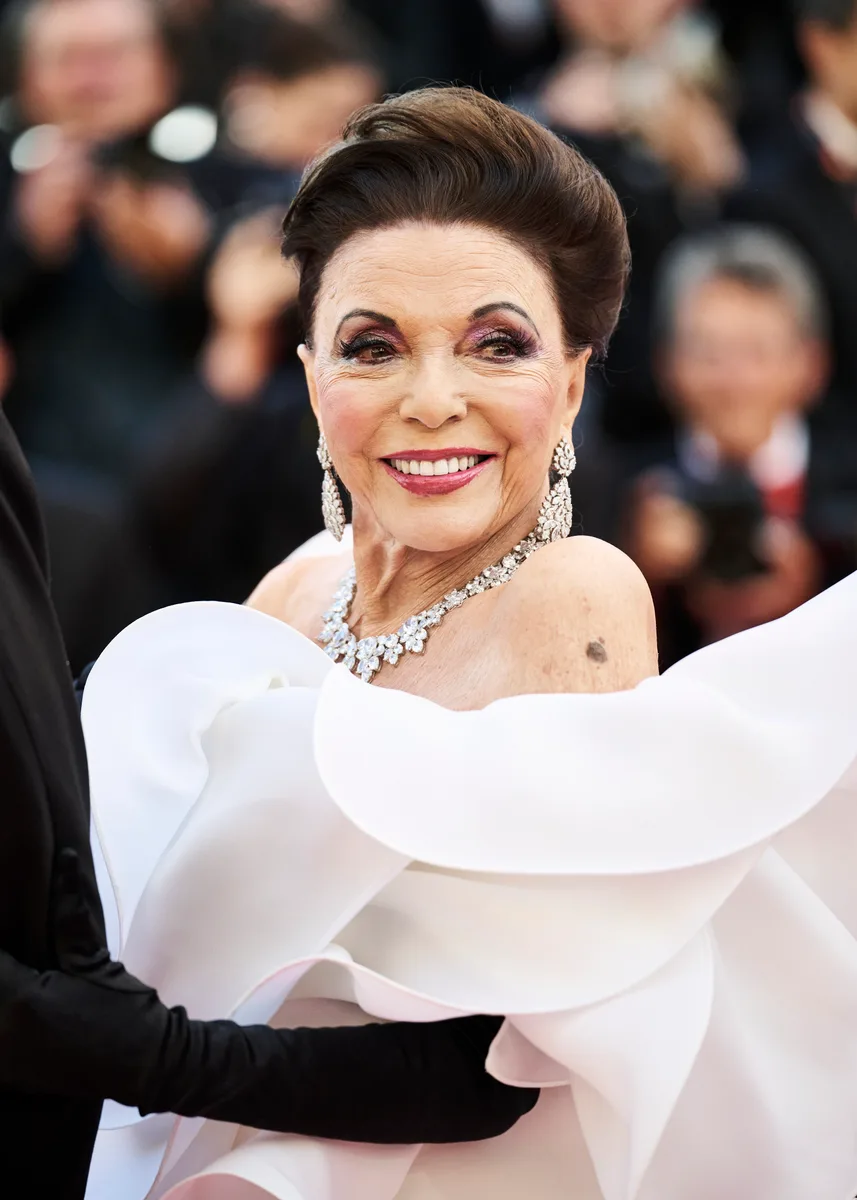 Joan Collins