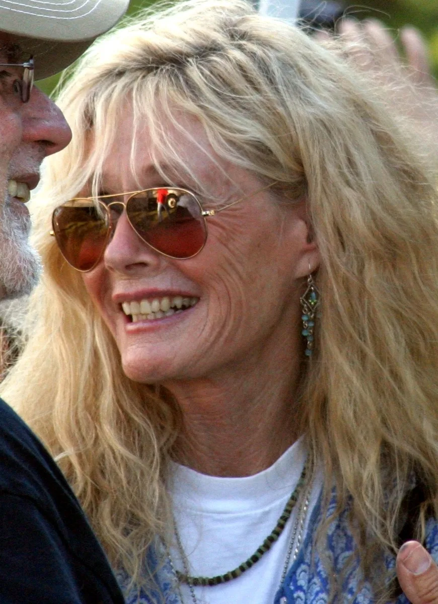 Kim Carnes discography