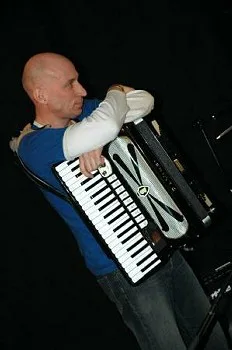 Kim J. Henriksen