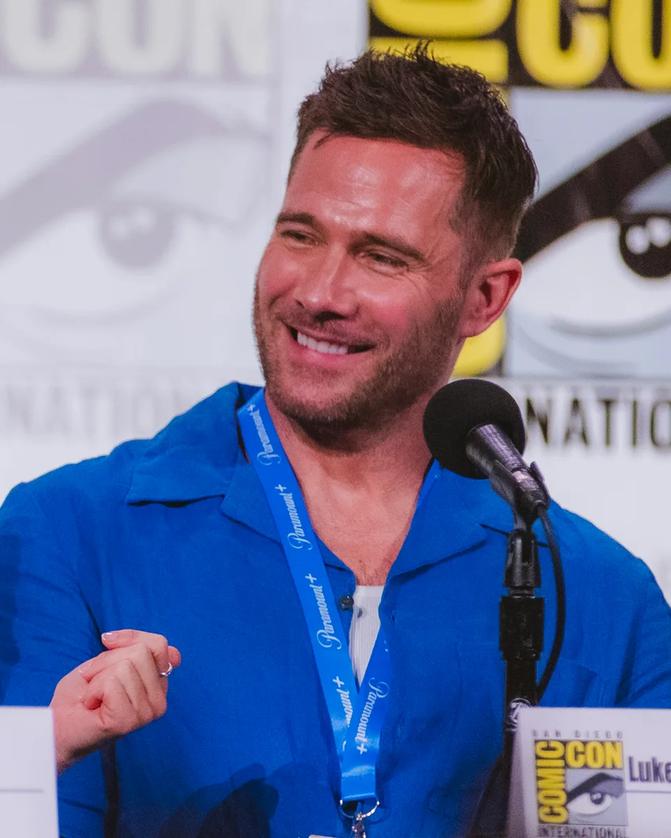 Luke Macfarlane