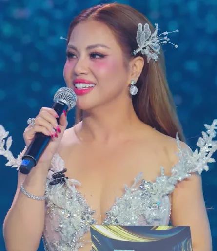 Minh Tuyết