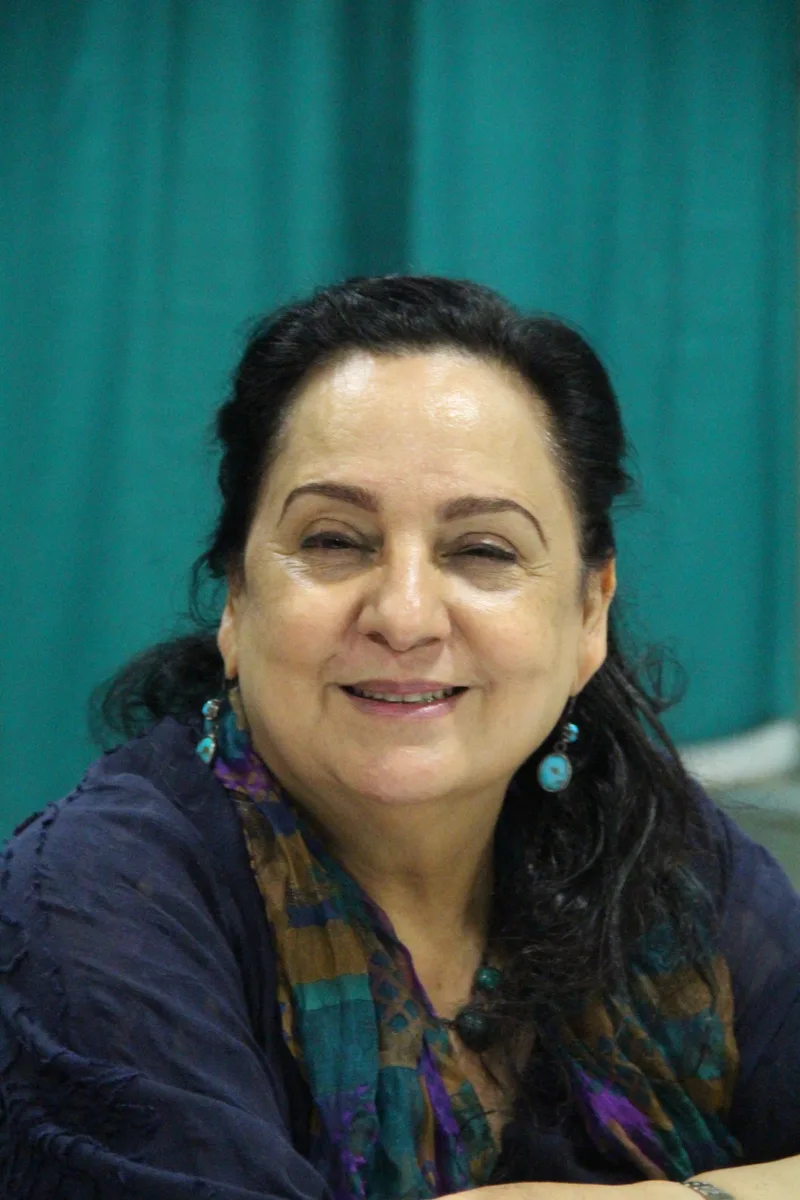 Najmieh Batmanglij