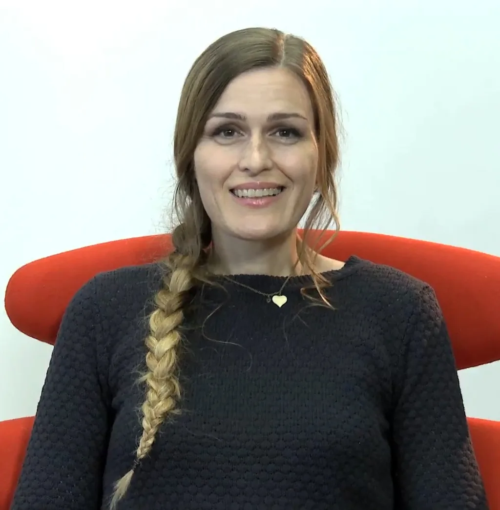 Randi Laubek