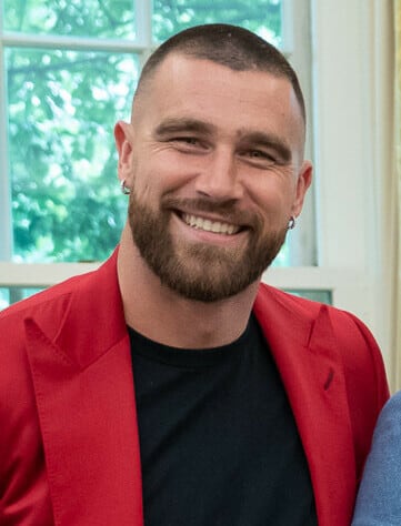 Travis Kelce reference image