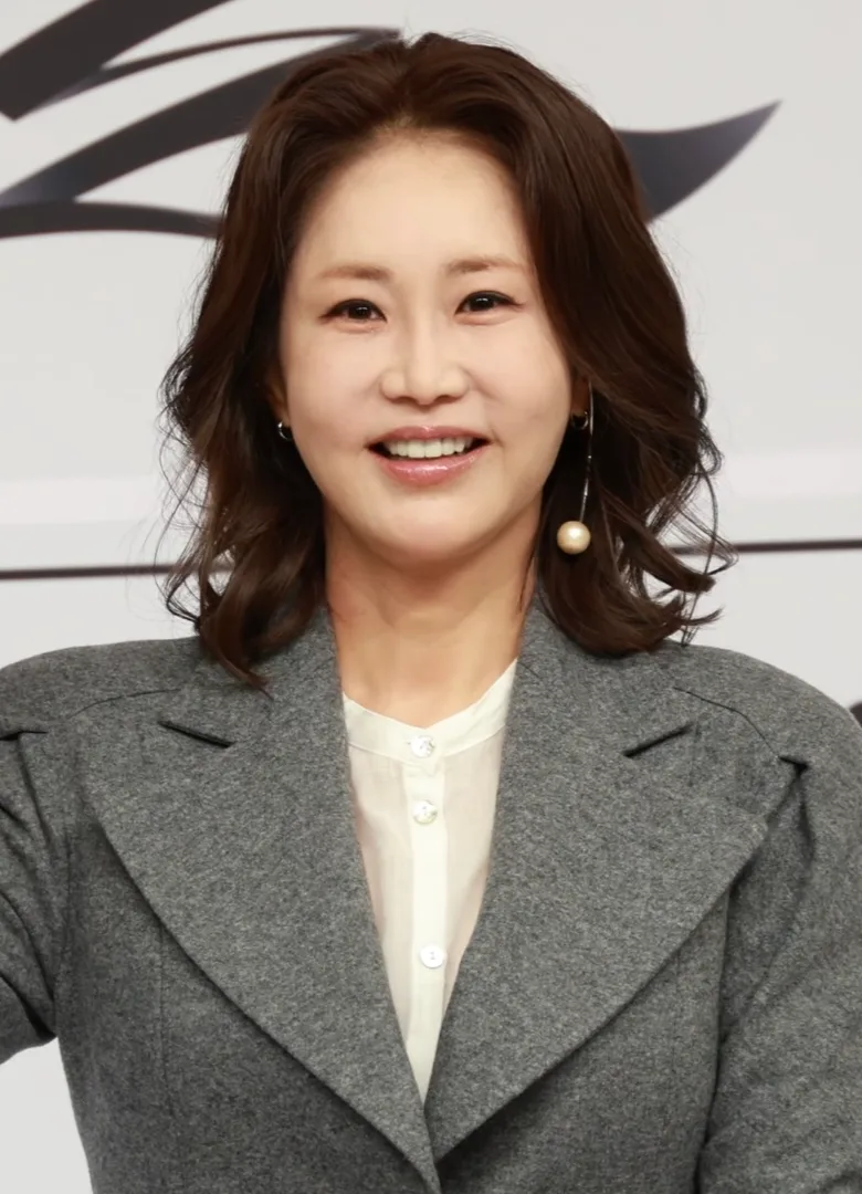 Shin Eun-kyung